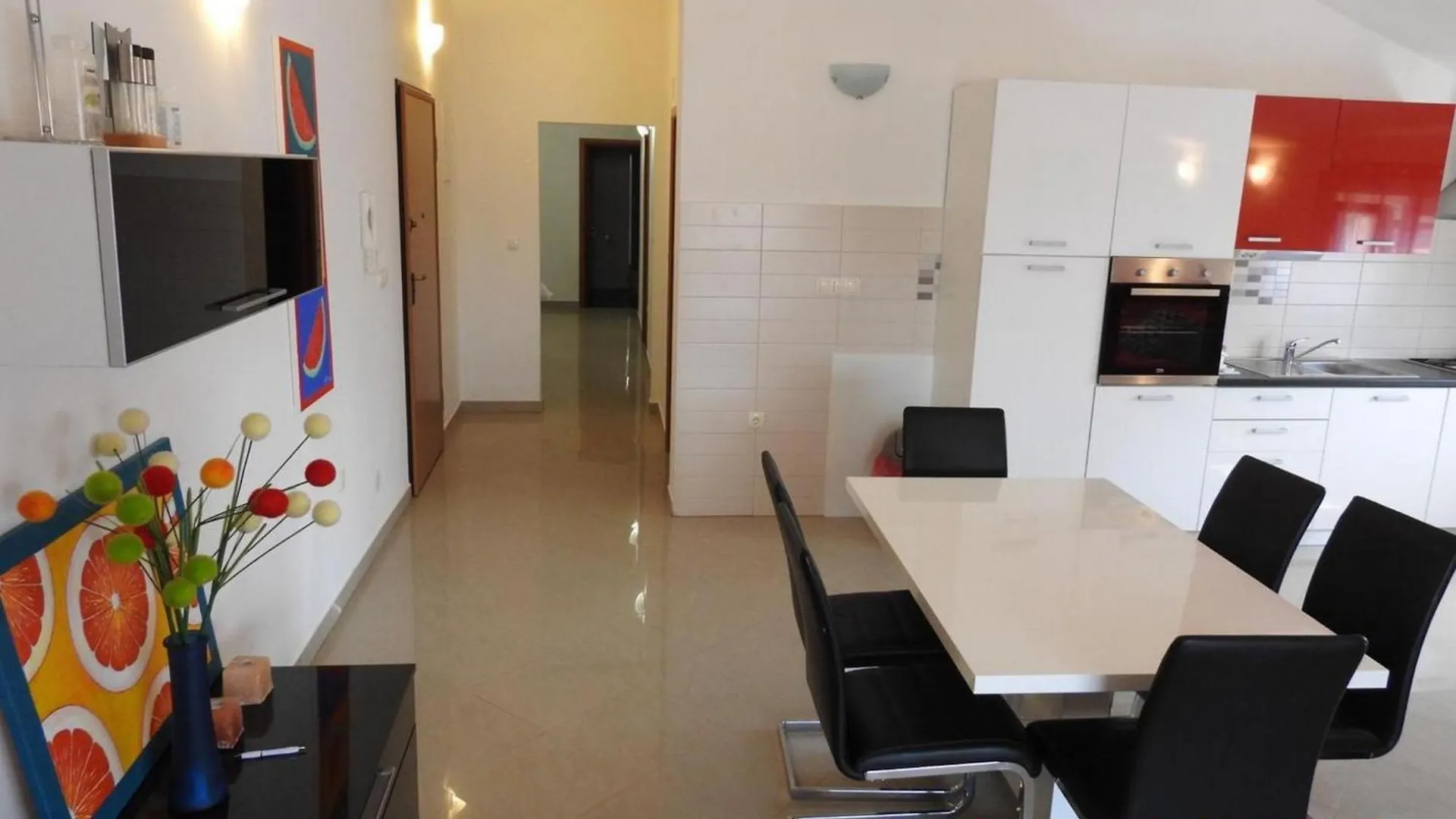 Expansive Ciovo Apartment With Sea-Views, Balcony And Outdoor Dining Trogir Croatia