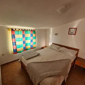 Niko Apartmán